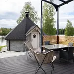 Riverside Luxury Retreat By Booklapland *