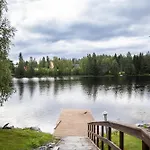 Huvilat Riverside Luxury Retreat By Booklapland *