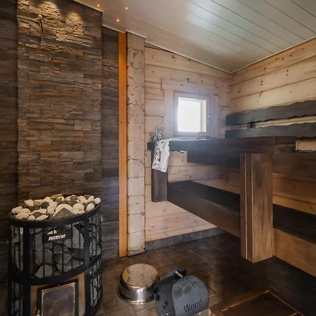 Riverside Luxury Retreat By Booklapland *