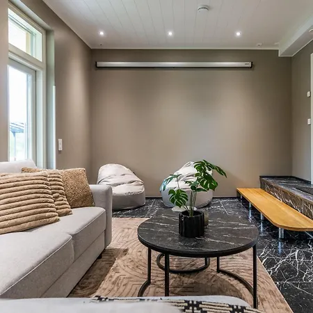Riverside Luxury Retreat By Booklapland Villa Rovaniemi
