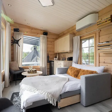 Riverside Luxury Retreat By Booklapland Villa *