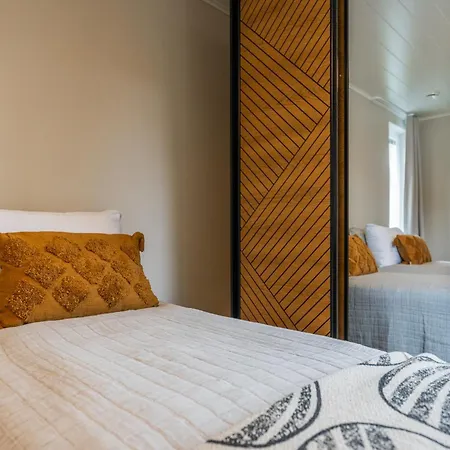 Villa Riverside Luxury Retreat By Booklapland