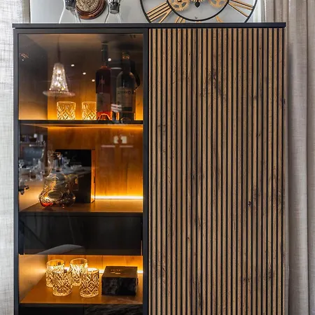 Riverside Luxury Retreat By Booklapland