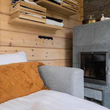 Villa Riverside Luxury Retreat By Booklapland Rovaniemi