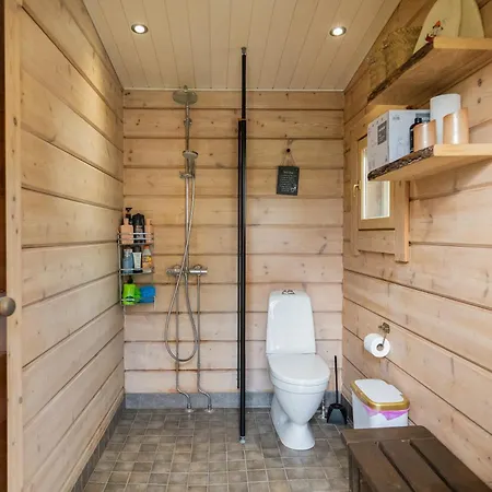 Riverside Luxury Retreat By Booklapland Villa *