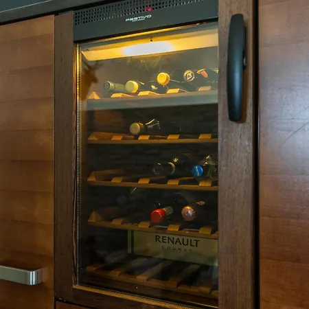 Riverside Luxury Retreat By Booklapland Villa *