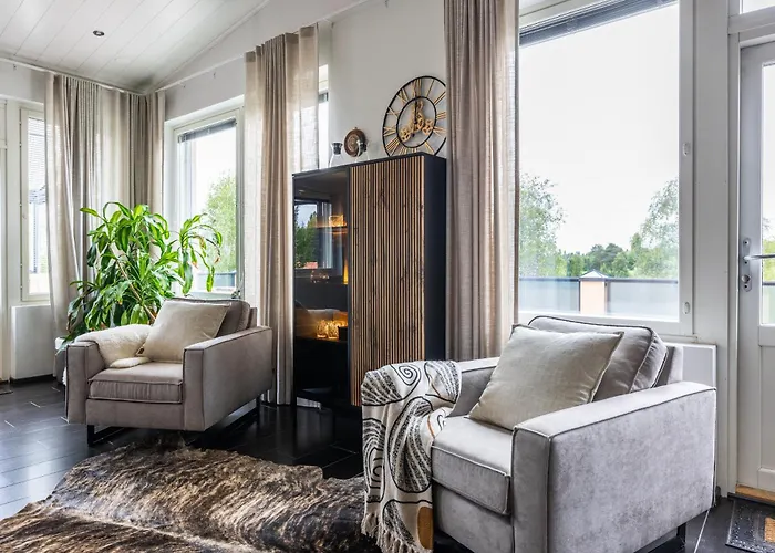 Riverside Luxury Retreat By Booklapland Villa