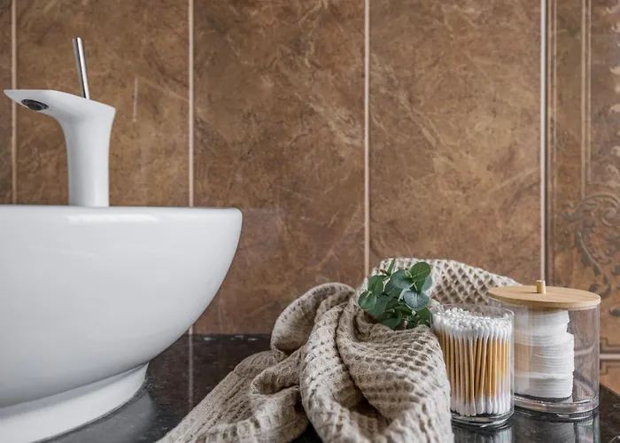 Riverside Luxury Retreat By Booklapland Villa