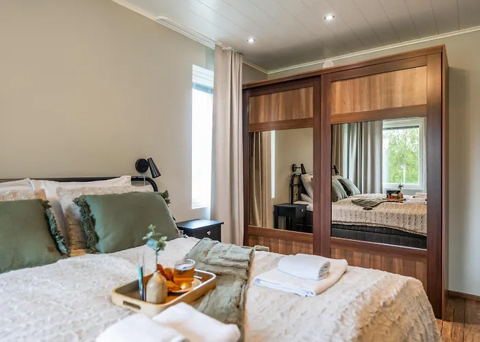 Riverside Luxury Retreat By Booklapland