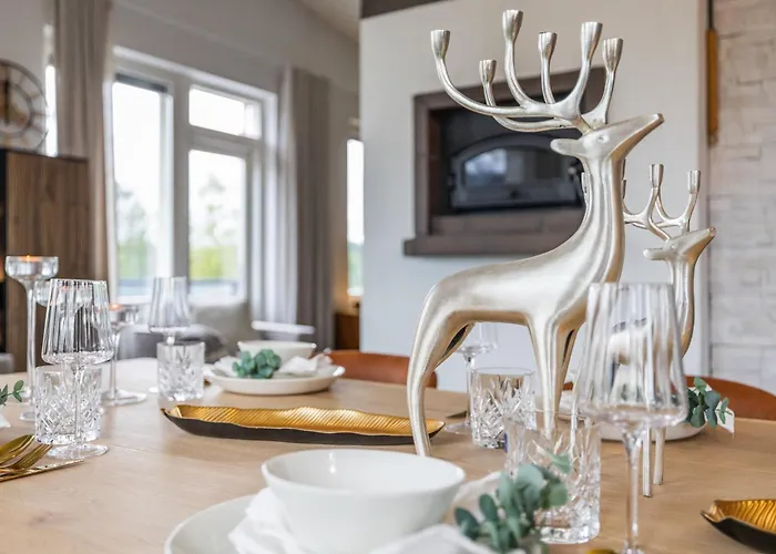 Riverside Luxury Retreat By Booklapland *