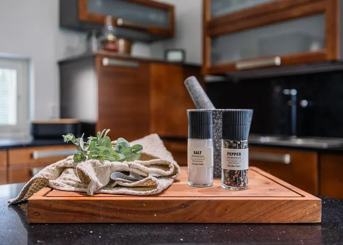 Villa Riverside Luxury Retreat By Booklapland Rovaniemi