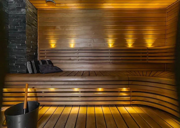 Villa Riverside Luxury Retreat By Booklapland *